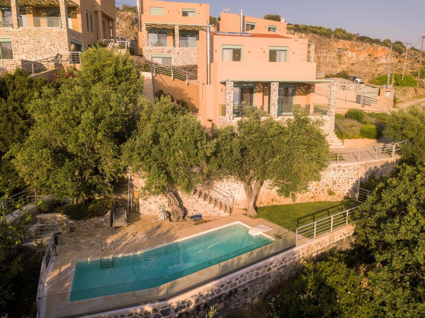 Ouzo Panoramic Houses 2, With Private Pool Plomari Oda fotoğraf